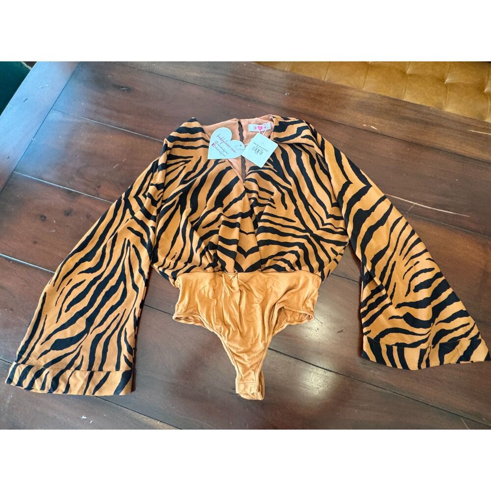 NWT BuddyLove “Hear Me Roar” Tiger BodySuit S